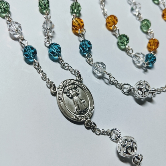 Meet your Posher, Kimberly (and Abbycat) - Picture 1 of 6